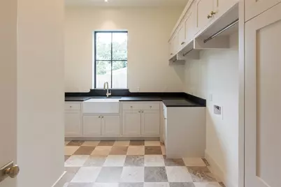 765 Sue Barnett Drive, Houston, TX 77018 - Photo 35