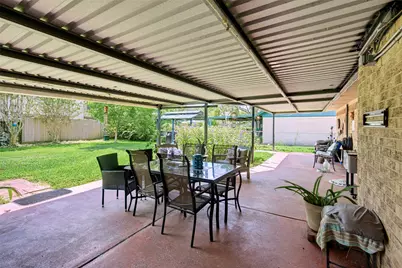 1912 Winding Creek Drive, Pearland, TX 77581 - Photo 15