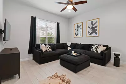 11002 Crescent Light Way, Houston, TX 77043 - Photo 7