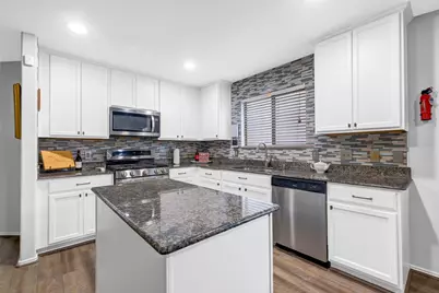 11946 Dalkey Drive, Houston, TX 77051 - Photo 9