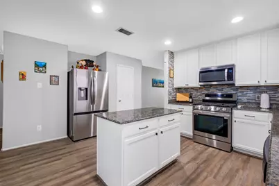 11946 Dalkey Drive, Houston, TX 77051 - Photo 7