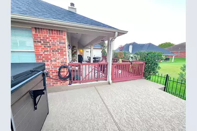 220 April Waters Drive W, Montgomery, TX 77356 - Photo 5