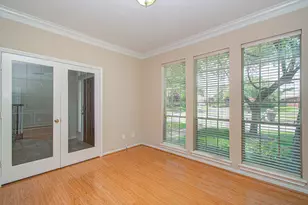 12011 Snowbird Ct, Stafford, TX 77477 - Photo 9