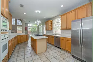 12011 Snowbird Ct, Stafford, TX 77477 - Photo 11