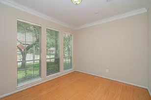 12011 Snowbird Ct, Stafford, TX 77477 - Photo 9