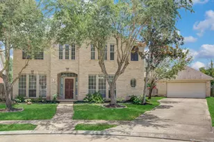 12011 Snowbird Ct, Stafford, TX 77477 - Photo 1