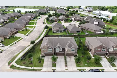 3819 Lancer Circle, Pearland, TX 77581 - Photo 17