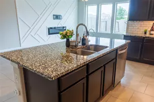 3819 Lancer Cir, Pearland, TX 77581 - Photo 5