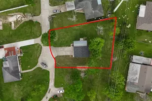 109 Queens Ct, Baytown, TX 77520 - Photo 29