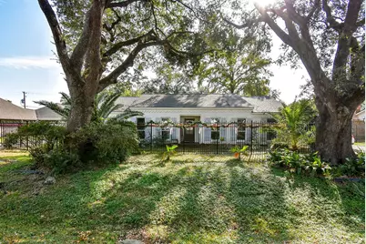 9235 Pecos Street, Houston, TX 77055 - Photo 1