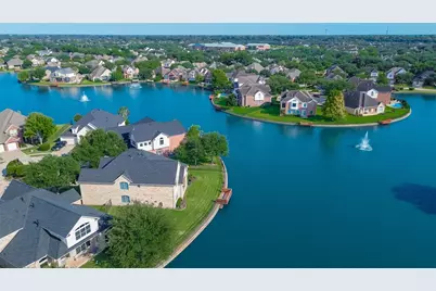 5126 Beacon Point, Sugar Land, TX 77479 - Photo 49