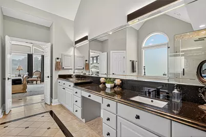 5126 Beacon Point, Sugar Land, TX 77479 - Photo 7