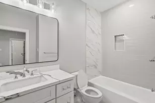 4723 Mallow St, Houston, TX 77033 - Photo 23