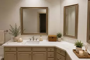 4899 Montrose Blvd, Houston, TX 77006 - Photo 13