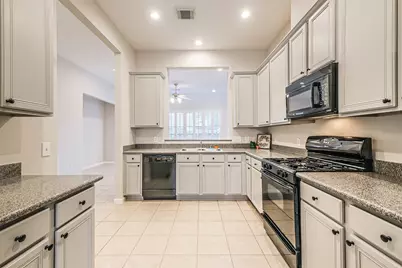 9718 Catalina Leaf Lane, Spring, TX 77379 - Photo 5