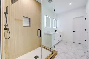 6710 Kassarine Pass, Houston, TX 77033 - Photo 33