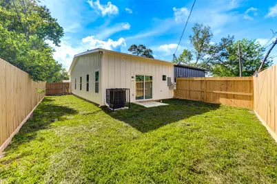 6710 Kassarine Pass #A/B, Houston, TX 77033 - Photo 35