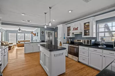 2006 Main Street, Danbury, TX 77534 - Photo 15