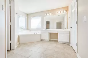 9902 Memorial Crossing Dr, Tomball, TX 77375 - Photo 25