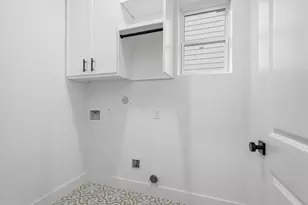 745 S Carroll St, La Porte, TX 77571 - Photo 15