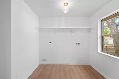 719 E 40th 1/2 Street, Houston, TX 77022 - Photo 31