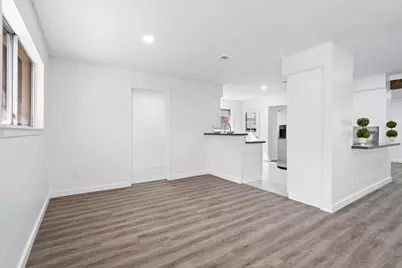 322 E Edgebrook Drive, Houston, TX 77034 - Photo 19