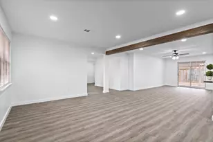 322 E Edgebrook Dr, Houston, TX 77034 - Photo 5