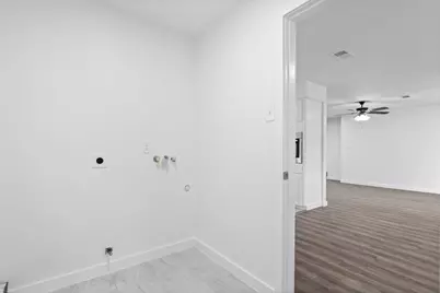 322 E Edgebrook Drive, Houston, TX 77034 - Photo 27