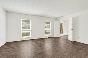 459 El Toro Ln, Houston, TX 77598 - Photo 19