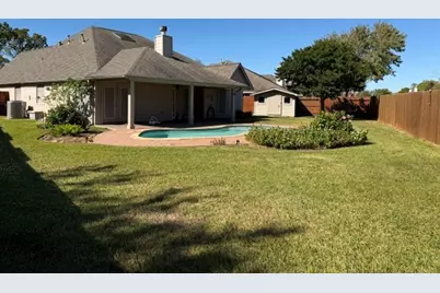 10435 Claybrook Drive, Houston, TX 77089 - Photo 3