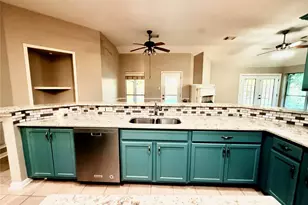 10435 Claybrook Dr, Houston, TX 77089 - Photo 19