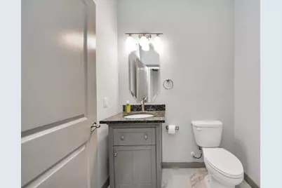 8605 Hollyoaks Creek Lane, Houston, TX 77063 - Photo 11