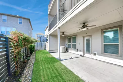 8605 Hollyoaks Creek Lane, Houston, TX 77063 - Photo 7