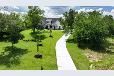 10037 Clear Woods Court N, Washington, TX 77880 - Photo 3
