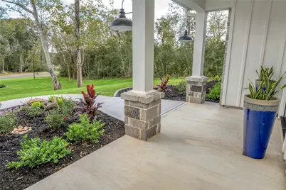 10037 Clear Woods Court N, Washington, TX 77880 - Photo 9