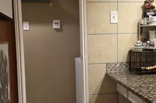 2100 Tanglewilde St, Houston, TX 77063 - Photo 15