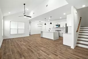 1801 N Peach Creek Dr, Dayton, TX 77535 - Photo 11