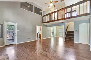 17327 Thorhill St, Spring, TX 77379 - Photo 9