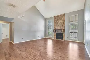 17327 Thorhill St, Spring, TX 77379 - Photo 7