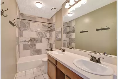 17327 Thorhill Street, Spring, TX 77379 - Photo 33