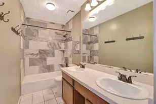 17327 Thorhill St, Spring, TX 77379 - Photo 33