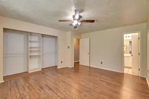 17327 Thorhill St, Spring, TX 77379 - Photo 21