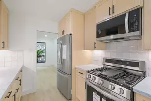 3327 Freshmeadows Dr, Houston, TX 77063 - Photo 11
