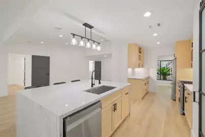 3327 Freshmeadows Drive, Houston, TX 77063 - Photo 9
