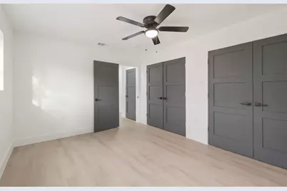 3327 Freshmeadows Drive, Houston, TX 77063 - Photo 33