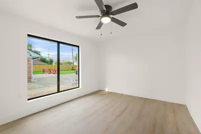 3327 Freshmeadows Drive, Houston, TX 77063 - Photo 31