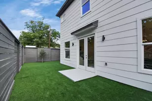 6555 Sealey St, Houston, TX 77091 - Photo 27
