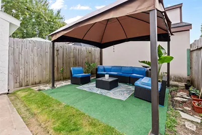 10327 Gladewood Drive, Houston, TX 77041 - Photo 19