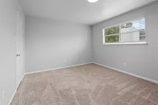 10327 Gladewood Dr, Houston, TX 77041 - Photo 17