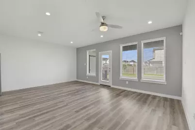 12238 City Rose Court, Houston, TX 77047 - Photo 9